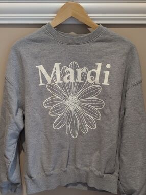 Mardi Grey Daisy Graphic Sweatshirt - Women's